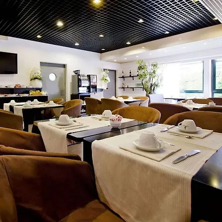 Green Hotel Motel 4* Vergiate