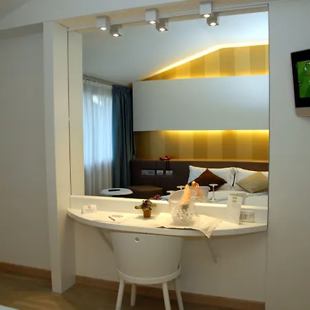 Green Hotel 4* Vergiate