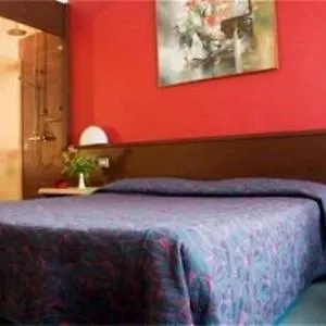 Green Hotel