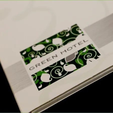 Green Hotel מלון
